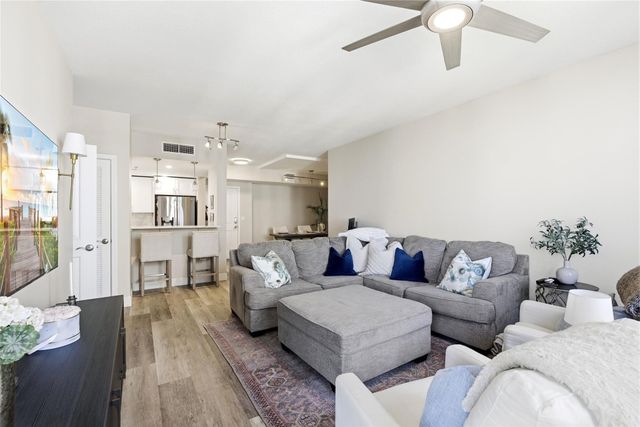 511 SE 5th Avenue 2122, Fort Lauderdale, FL 33301