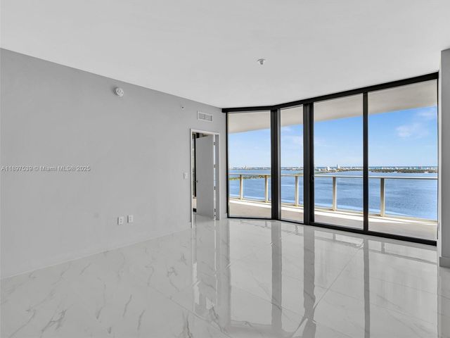 700 NE 24th St 3303, Miami, FL 33137
