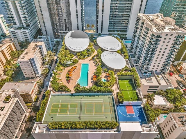700 NE 24th St 3303, Miami, FL 33137