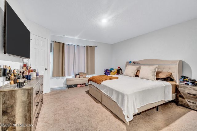 9008 GIFFORD Drive, Jacksonville, FL 32220