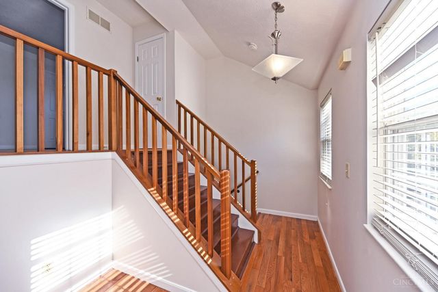 76 Glenwood Avenue, Cincinnati, OH 45217