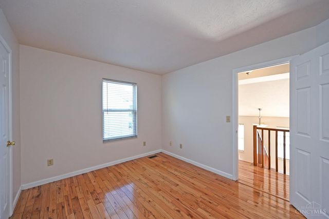 76 Glenwood Avenue, Cincinnati, OH 45217