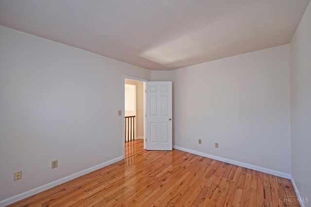 76 Glenwood Avenue, Cincinnati, OH 45217