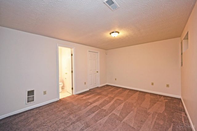 76 Glenwood Avenue, Cincinnati, OH 45217