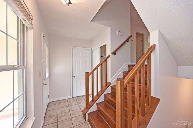 76 Glenwood Avenue, Cincinnati, OH 45217