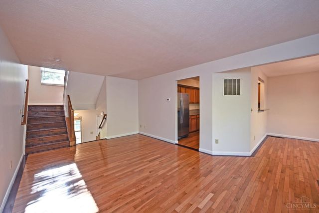 76 Glenwood Avenue, Cincinnati, OH 45217