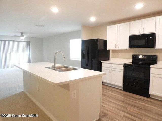 690 San Filippo Drive SE, Palm Bay, FL 32909