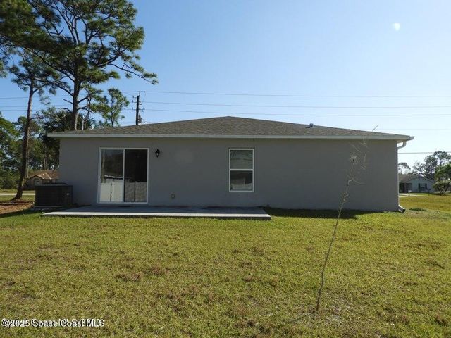 690 San Filippo Drive SE, Palm Bay, FL 32909