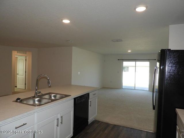 690 San Filippo Drive SE, Palm Bay, FL 32909
