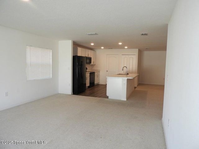690 San Filippo Drive SE, Palm Bay, FL 32909