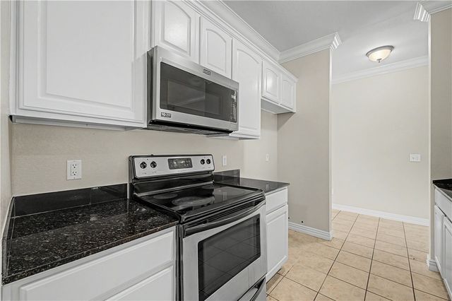 4281 N Meadow View Drive, Fayetteville, AR 72703