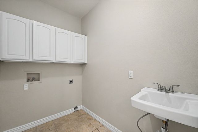 4281 N Meadow View Drive, Fayetteville, AR 72703