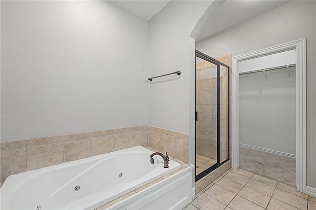 4281 N Meadow View Drive, Fayetteville, AR 72703