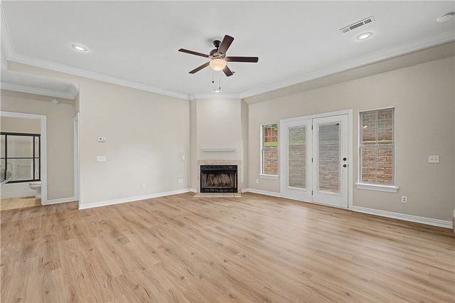 4281 N Meadow View Drive, Fayetteville, AR 72703