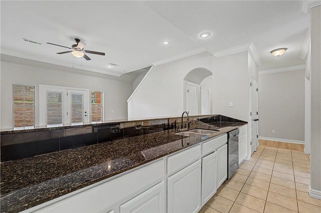 4281 N Meadow View Drive, Fayetteville, AR 72703