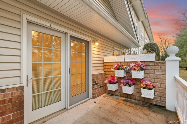 119 Francesca Way 119, Amityville, NY 11701