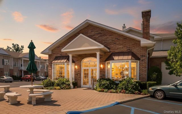 119 Francesca Way 119, Amityville, NY 11701