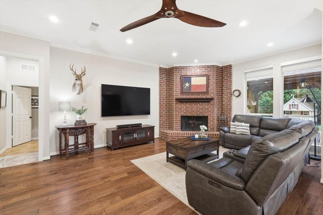 909 Chimney Hill Trail, Southlake, TX 76092