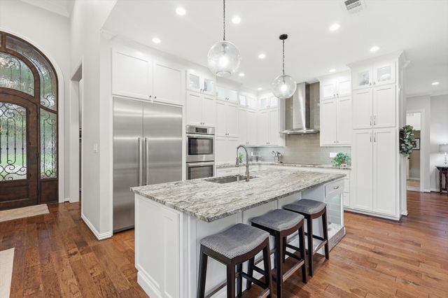 909 Chimney Hill Trail, Southlake, TX 76092
