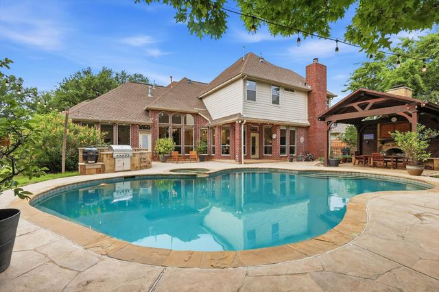 909 Chimney Hill Trail, Southlake, TX 76092