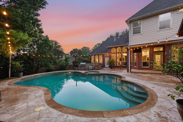 909 Chimney Hill Trail, Southlake, TX 76092