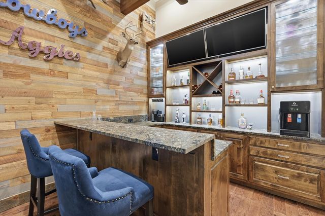 909 Chimney Hill Trail, Southlake, TX 76092