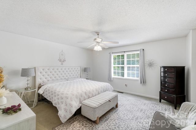 1001 Highland Woods Drive, Kannapolis, NC 28083
