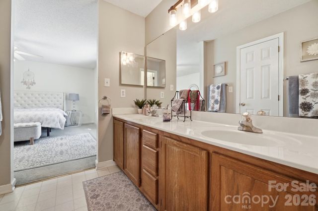 1001 Highland Woods Drive, Kannapolis, NC 28083