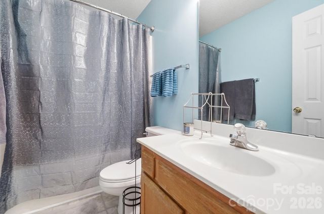 1001 Highland Woods Drive, Kannapolis, NC 28083