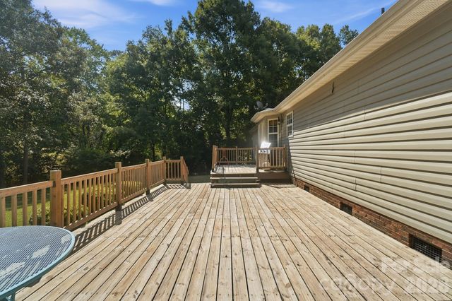 1001 Highland Woods Drive, Kannapolis, NC 28083