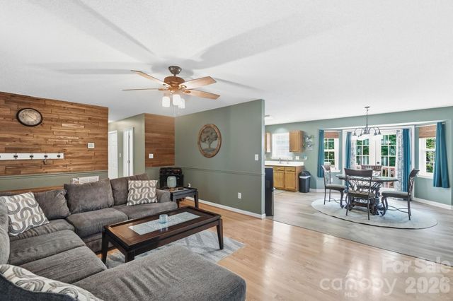 1001 Highland Woods Drive, Kannapolis, NC 28083