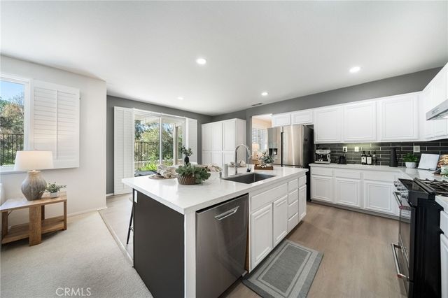 45405 Vanowen Lane, Temecula, CA 92592