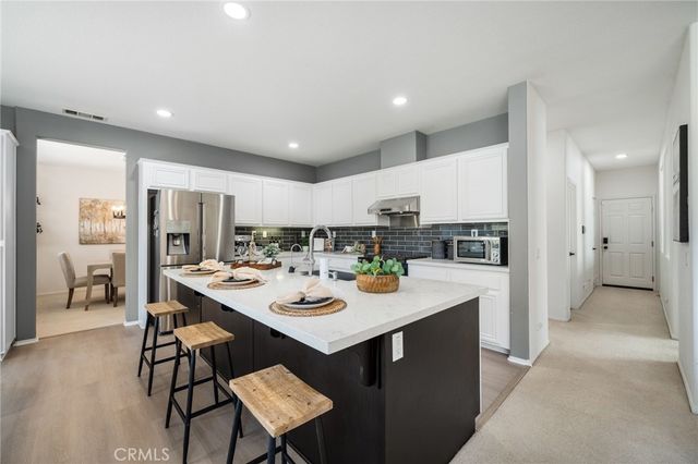 45405 Vanowen Lane, Temecula, CA 92592