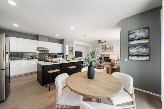 45405 Vanowen Lane, Temecula, CA 92592