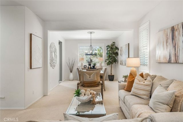 45405 Vanowen Lane, Temecula, CA 92592