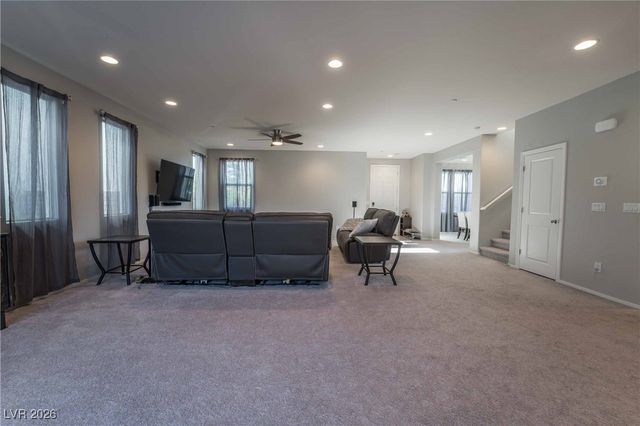 1115 East Sunset Road, Henderson, NV 89011