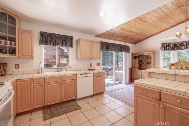 1030 Jasper, Big Bear City, CA 92314