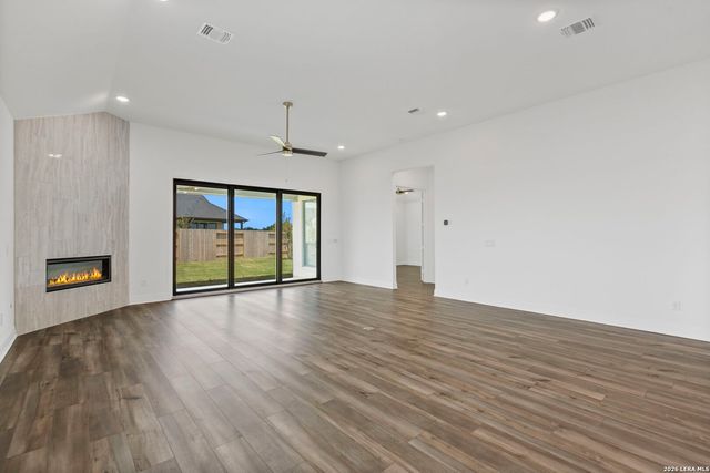 201 Farming Grove, Boerne, TX 78006