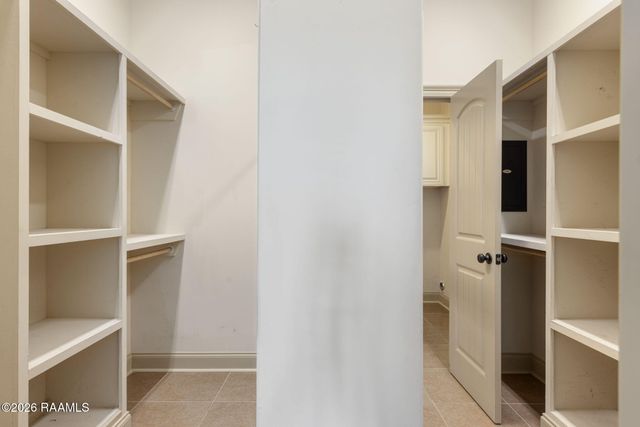 100 Birchview Drive, Broussard, LA 70518