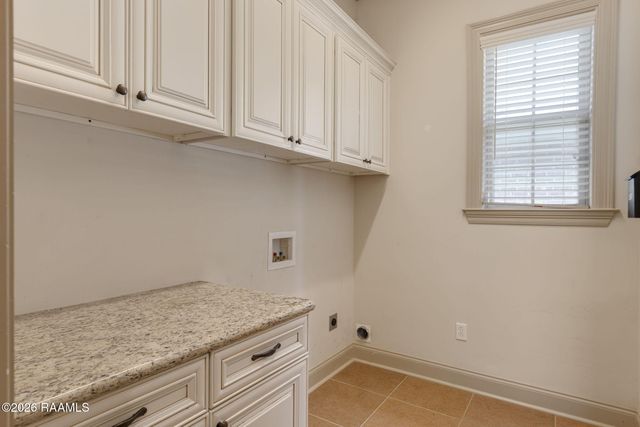 100 Birchview Drive, Broussard, LA 70518