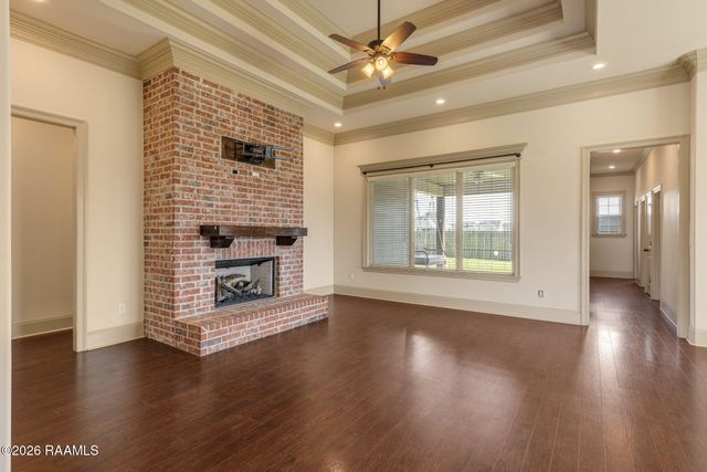 100 Birchview Drive, Broussard, LA 70518