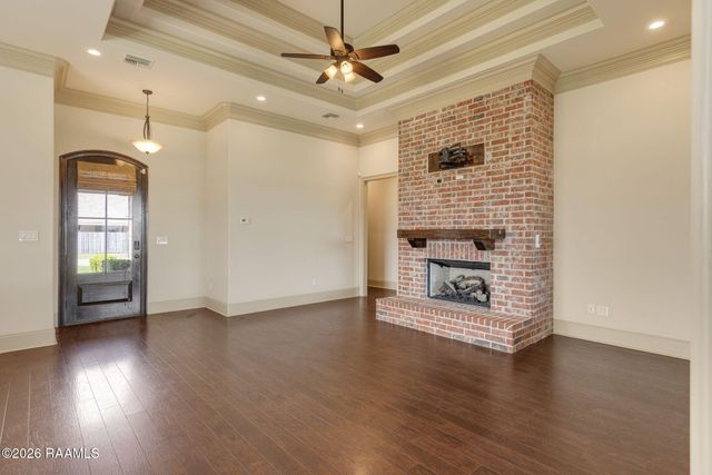 100 Birchview Drive, Broussard, LA 70518