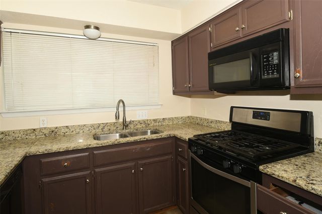 410 Splitrock ST, Round Rock, TX 78681