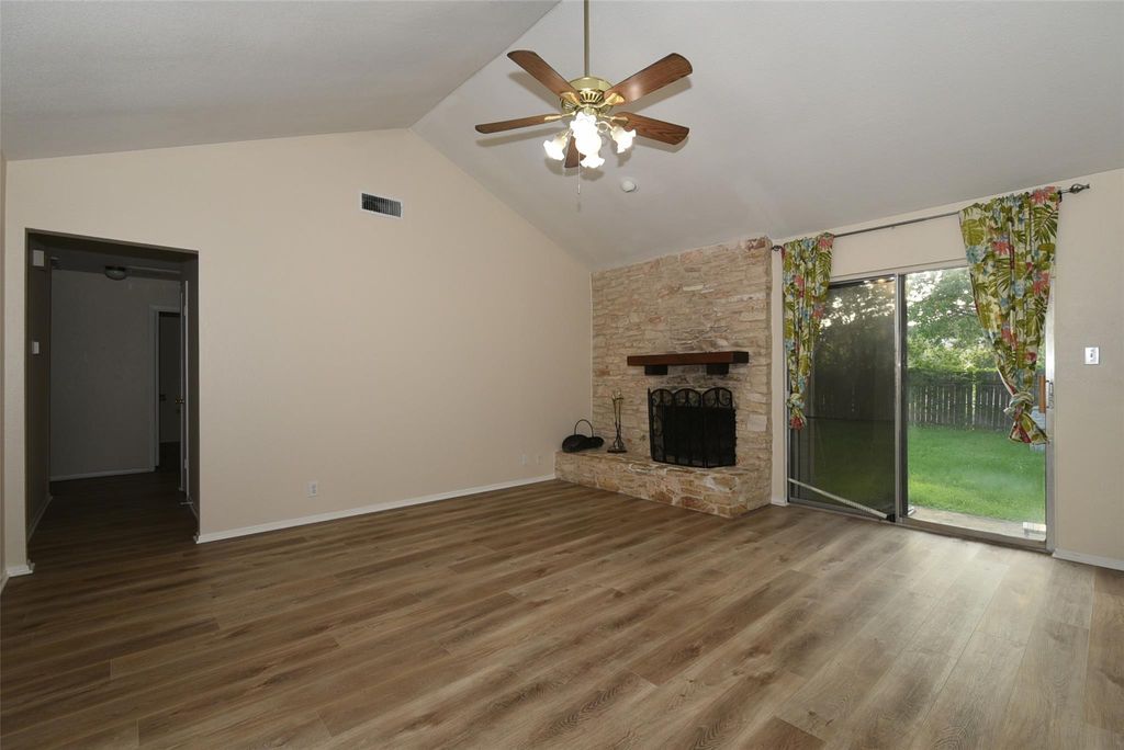 410 Splitrock ST, Round Rock, TX 78681