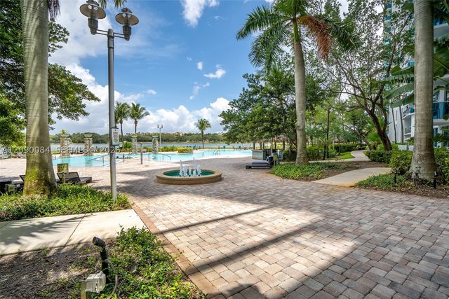 2641 N Flamingo Rd 1603N, Sunrise, FL 33323