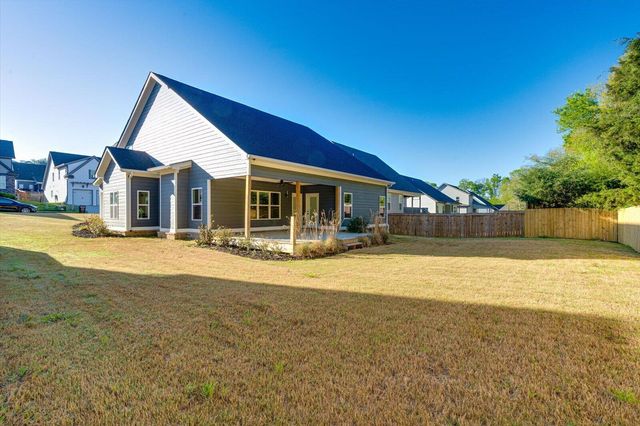 8886 Silver Maple Drive, Ooltewah, TN 37363