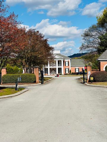 8886 Silver Maple Drive, Ooltewah, TN 37363
