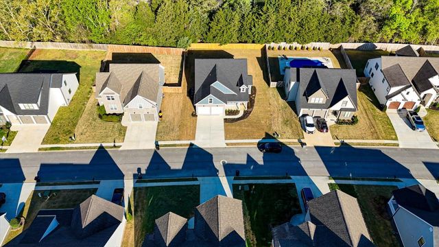 8886 Silver Maple Drive, Ooltewah, TN 37363