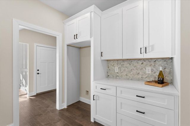 8886 Silver Maple Drive, Ooltewah, TN 37363