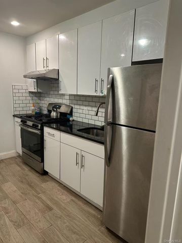 14849 58th Road, Flushing, NY 11355